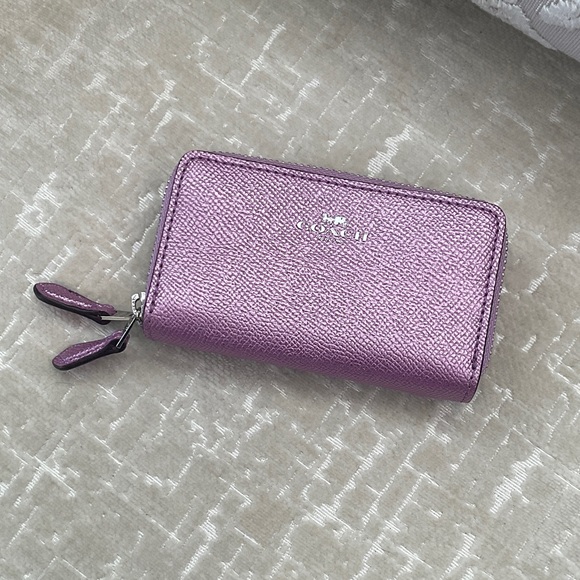 COACH Lilac Metallic Double Zip Around Card Case Wallet NWOT - Picture 1 of 8